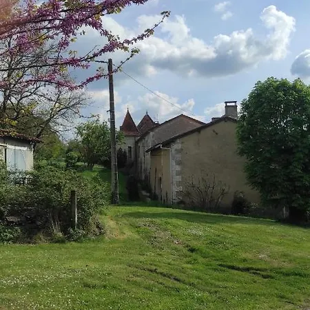 Nocleg ze śniadaniem Logis Du Poirier