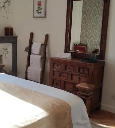 Nocleg ze śniadaniem Logis Du Poirier 3*