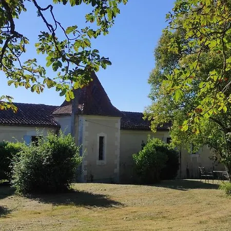 Logis Du Poirier Nocleg ze śniadaniem 3*