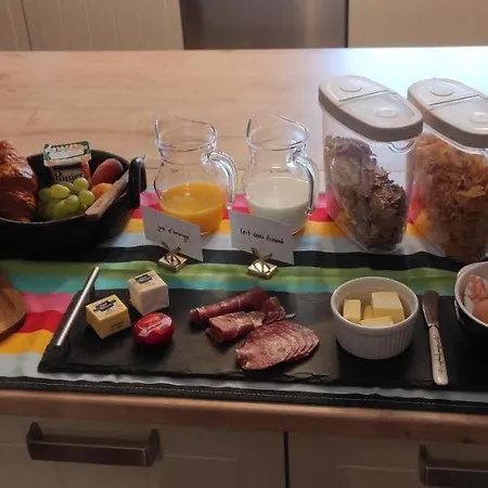 Logis Du Poirier Nocleg ze śniadaniem 3*