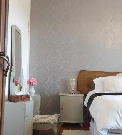 Logis Du Poirier Nocleg ze śniadaniem 3*