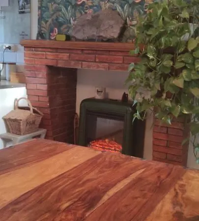 Nocleg ze śniadaniem Logis Du Poirier Juignac