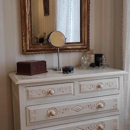 Nocleg ze śniadaniem Logis Du Poirier 3*