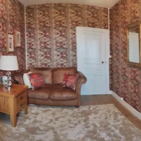 Logis Du Poirier Juignac