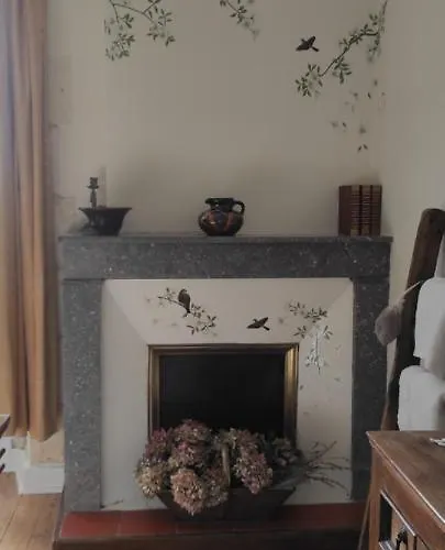 Logis Du Poirier Alojamento de Acomodação e Pequeno-almoço 3*