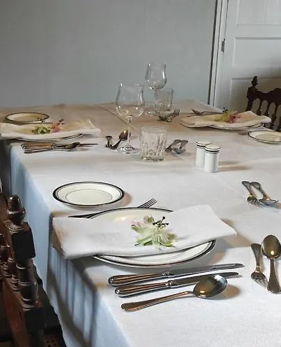 Logis Du Poirier Alojamento de Acomodação e Pequeno-almoço 3*