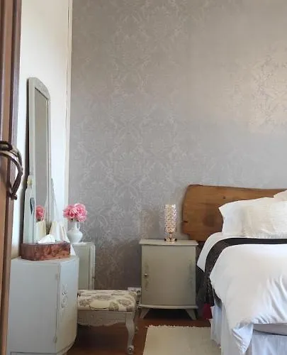 Logis Du Poirier Alojamento de Acomodação e Pequeno-almoço 3*