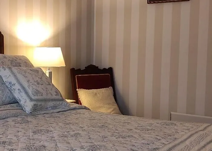 Alojamento de Acomodação e Pequeno-almoço Logis Du Poirier